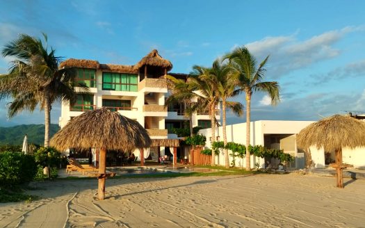 Departamento Nuevo Pie de Playa Palmarito / 2 o 3 Recamaras / Puerto Escondido