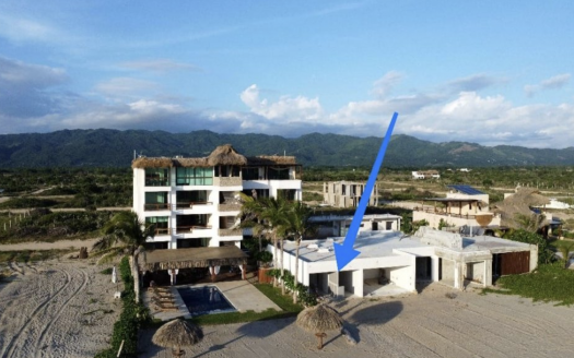Independent Beachfront unit in a private/Gated residence – SOLD