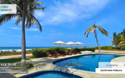 Villa de Lujo Frente al Mar