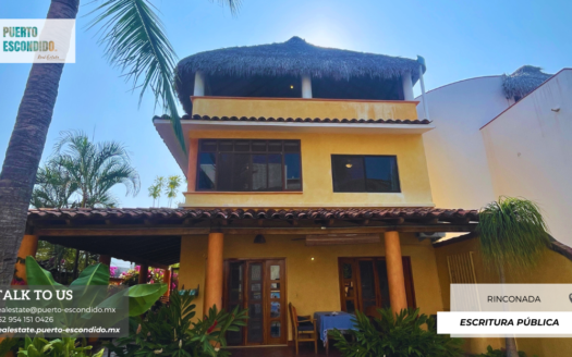 Versatile Home Near Carrizalillo Beach