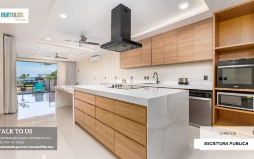 Spacious Ocean and Mountain View Condos