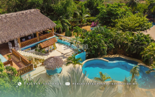 Villa de 9 Recámaras en Ubicación Ideal